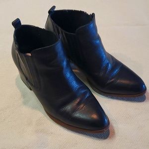Sole Society Solá low-cut boots size 10 used